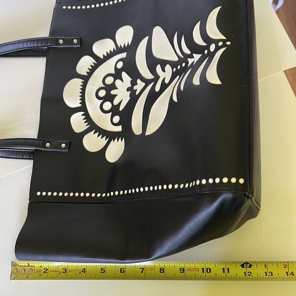 Vera Bradley Faux Leather Tote/Shoulder Bag - Picture 13 of 14